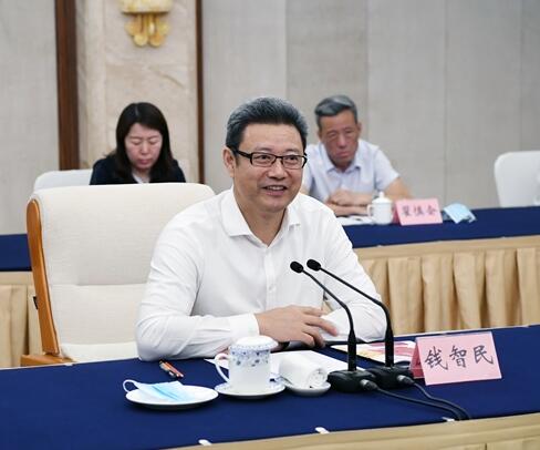 國家電投黨組書記、董事長錢智民拜會重慶市委副書記、市長唐良智