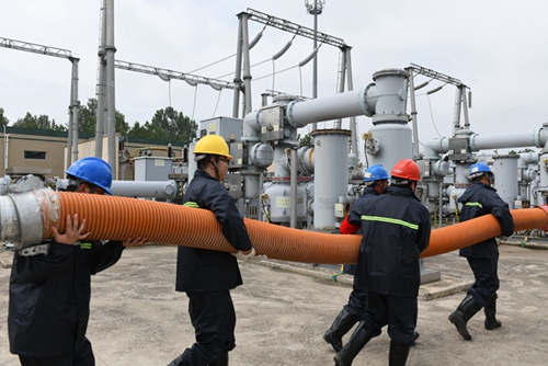 江蘇東?？h供電公司開展2021年變電站防汛應(yīng)急演練