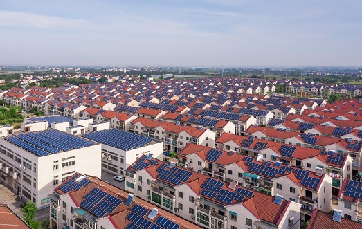 【兩會(huì)】南存輝委員：建議戶用光伏電力納入綠電、綠證、碳排放權(quán)交易市場