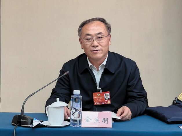 【兩會】國網(wǎng)電動汽車服務有限公司董事長、黨委書記全生明：加快構(gòu)建交通能源融合發(fā)展體系 促進車與電網(wǎng)協(xié)同互動