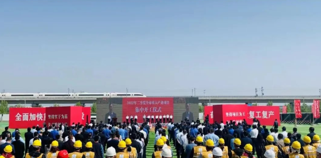 東方日升、晶科、阿特斯同時擴產(chǎn)！