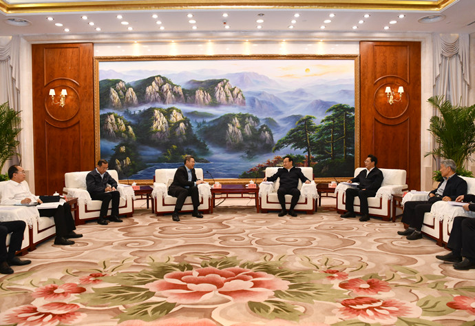 國(guó)家電投董事長(zhǎng)、黨組書(shū)記錢智民拜會(huì)寧夏回族自治區(qū)主要領(lǐng)導(dǎo)