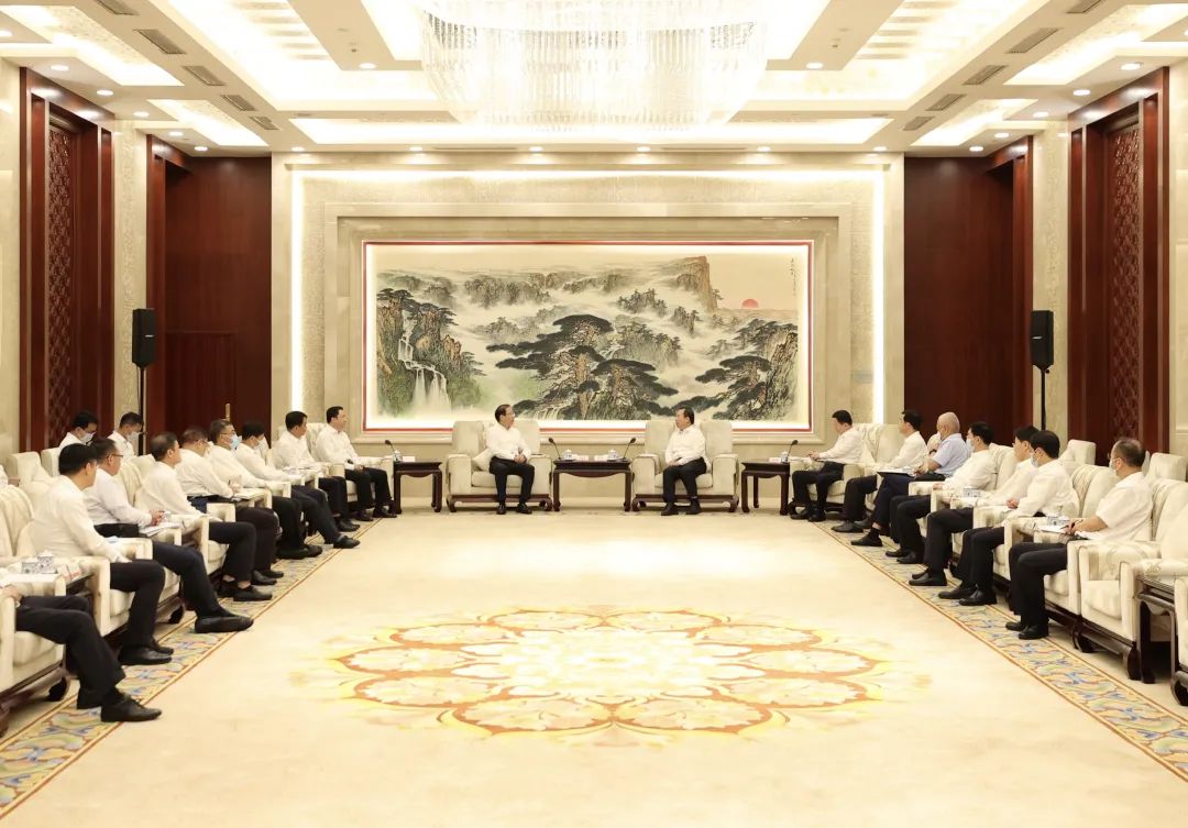 辛保安與山東省委書記李干杰、省長周乃翔會(huì)談