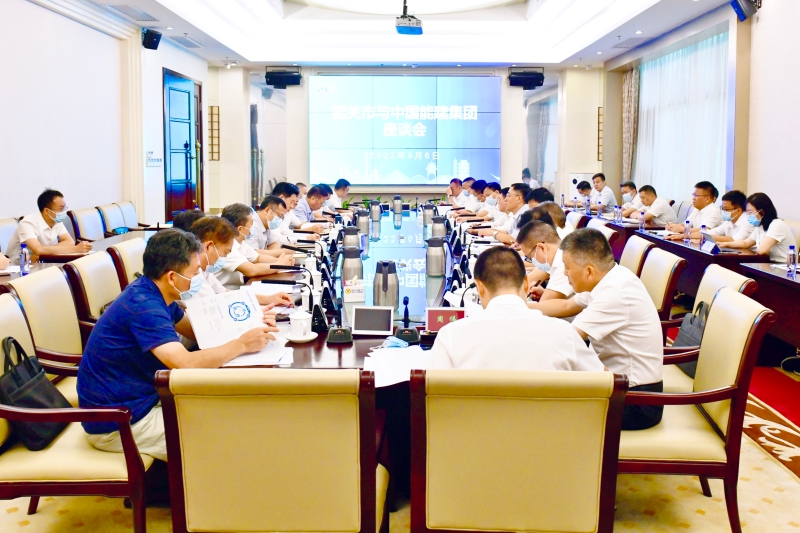 孫洪水與韶關(guān)市委書記、市長陳少榮會談