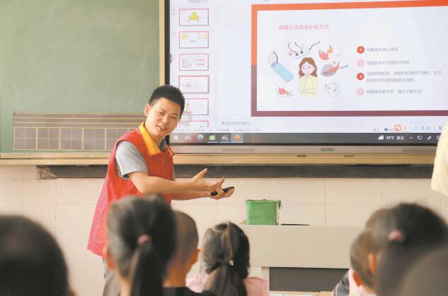 魏錕：用心服務(wù)是起點，客戶滿意是方向