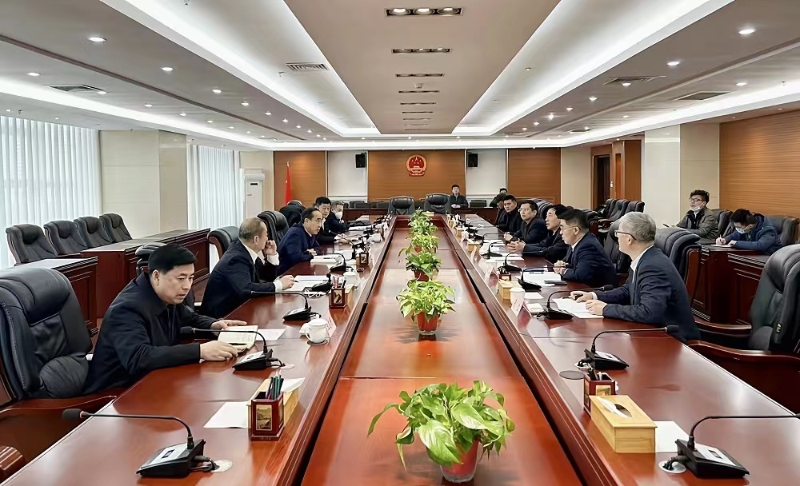 中國能建黨委副書記、總經(jīng)理孫洪水與丹東市市長郝建軍會談