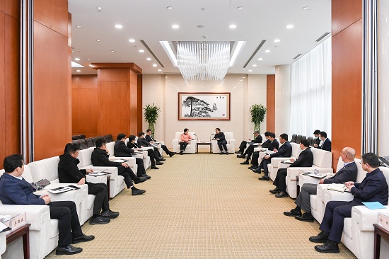 華能集團(tuán)總經(jīng)理、黨組副書記鄧建玲會見常州市市長盛蕾