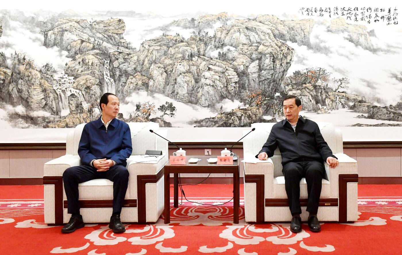 中國(guó)電建黨委書記、董事長(zhǎng)丁焰章與河北省委常委、石家莊市委書記張超超會(huì)談