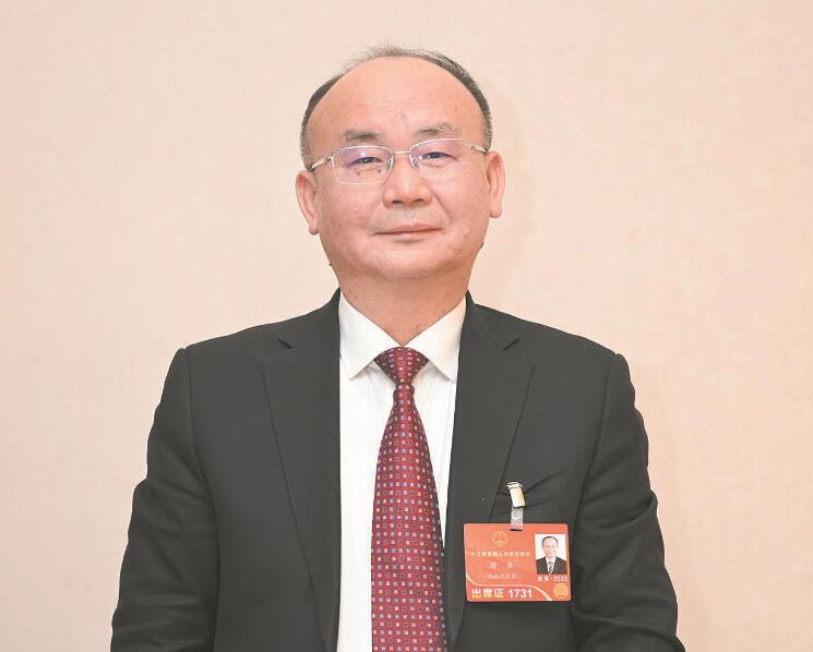 優(yōu)質(zhì)供電服務(wù)助力裝備制造業(yè)高質(zhì)量發(fā)展——訪全國人大代表、楚天科技股份有限公司董事長兼總裁唐岳
