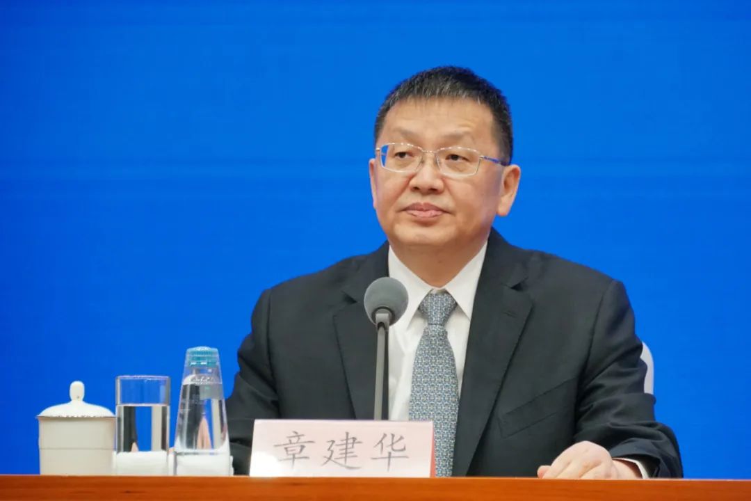 國家能源局長： 聚焦全國統(tǒng)一電力市場體系，做好市場建設(shè)和市場監(jiān)管工作