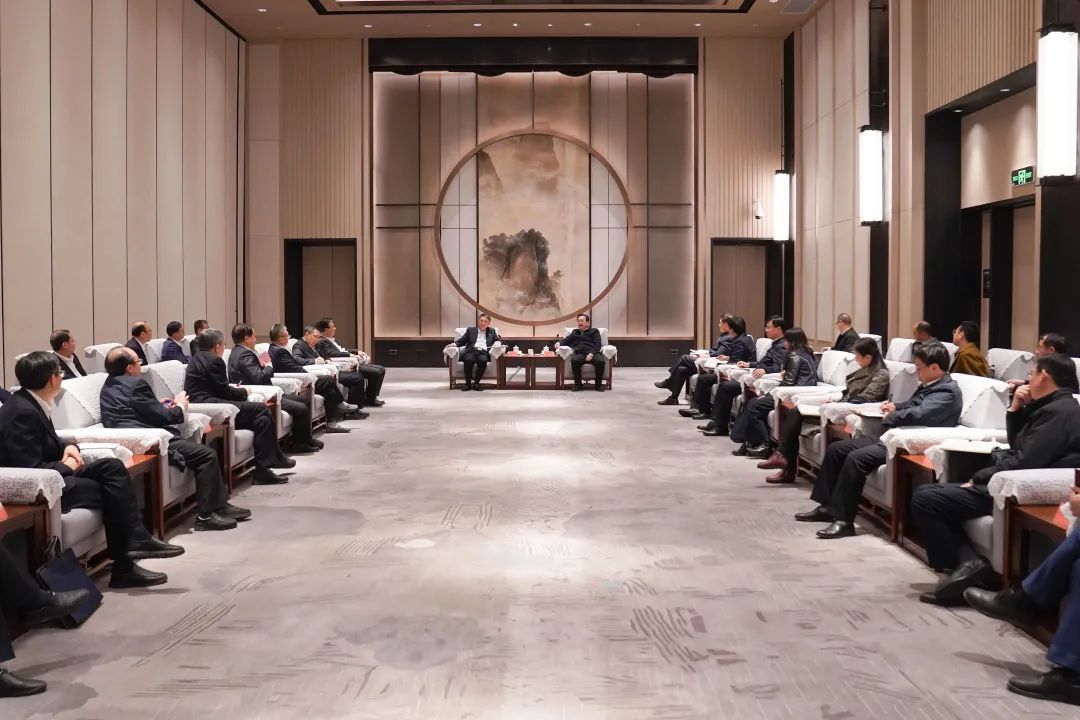 華能集團(tuán)黨組書(shū)記、董事長(zhǎng)溫樞剛拜會(huì)雄安新區(qū)黨工委書(shū)記、管委會(huì)主任張國(guó)華