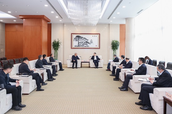 華能集團(tuán)黨組書記溫樞剛會(huì)見青海省委常委、海東市委書記烏拉孜別克·熱蘇力汗