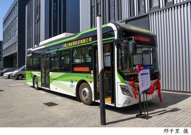 到2025年力爭(zhēng)發(fā)展燃料電池汽車(chē)超過(guò)10000輛，《上海交通領(lǐng)域氫能推廣應(yīng)用方案》發(fā)布