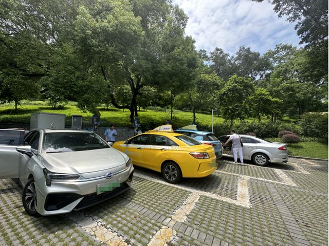 調(diào)查丨多地充電樁電價漲幅20%以上，分時電價與行業(yè)競爭多方博弈