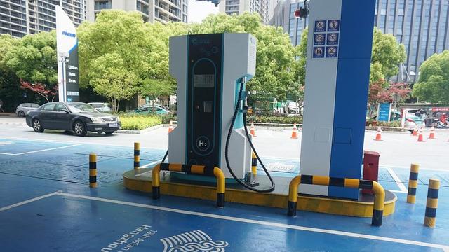 加快培育氫燃料電池汽車產(chǎn)業(yè)，浙江超前布局加氫站建設(shè)