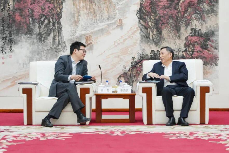 中國能建黨委書記、董事長宋海良與上海電氣集團(tuán)黨委書記、董事長吳磊會(huì)談