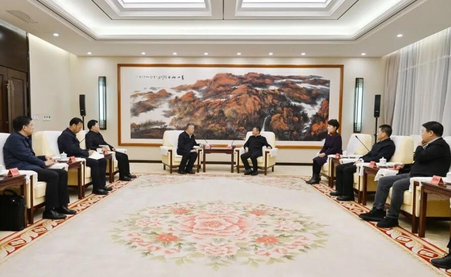 三峽集團(tuán)董事長、黨組書記雷鳴山拜會(huì)內(nèi)蒙古自治區(qū)黨委書記孫紹騁、自治區(qū)主席王莉霞