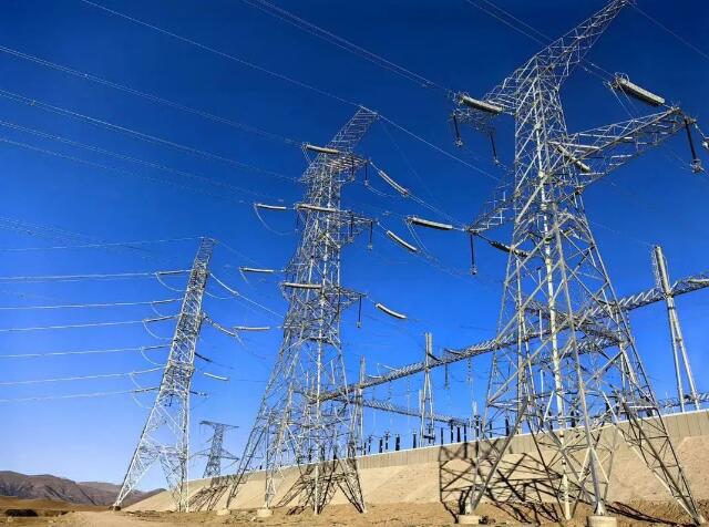 青?，敔枔跛娬?30千伏輸電線路全面竣工