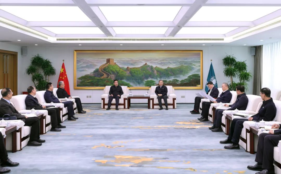 國(guó)家電網(wǎng)辛保安、張智剛與國(guó)家電投劉明勝、栗寶卿會(huì)談