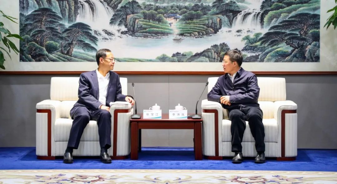 中國電氣裝備黨委書記、董事長李洪鳳會(huì)見交通銀行黨委副書記、行長張寶江