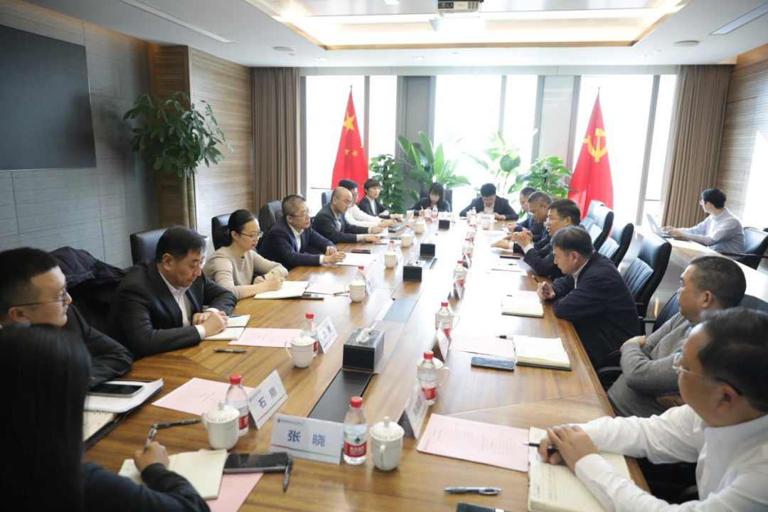 國家電投浙江公司總經(jīng)理、黨委副書記黃保軍會(huì)見浙商銀行總行黨委委員、副行長景峰