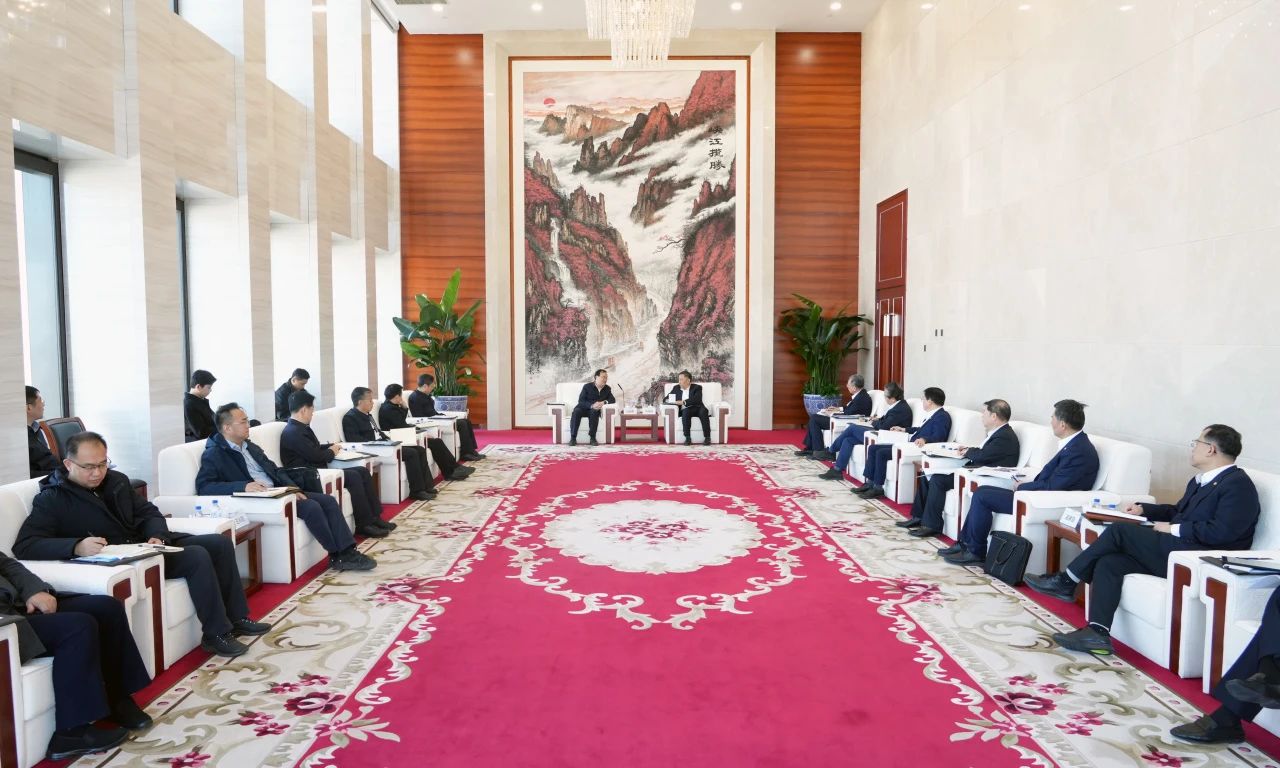 中國能建董事長宋海良、總經(jīng)理倪真與中國南水北調(diào)集團董事長汪安南、總經(jīng)理孫志禹會談