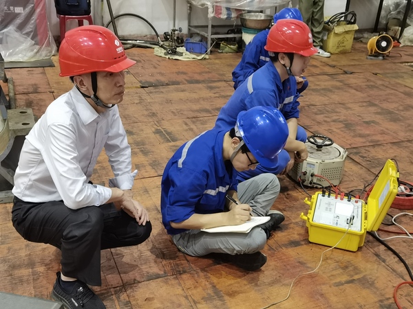 【新春走基層】匠心守護(hù)設(shè)備安，確保電力暢無(wú)憂(yōu)