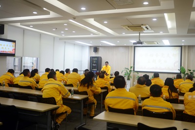 華潤(rùn)南京公司檢修公司黨支部開(kāi)展黨員大會(huì)、支委會(huì)以及3月份主題黨日活動(dòng)